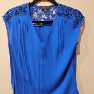 Maison 123 blue sleeveless top